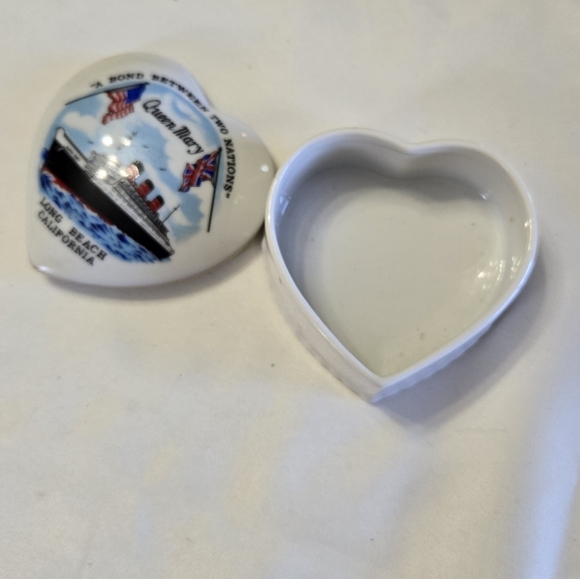 Vintage Phil Papel Imports Queen Mary Ship Long Beach California trinket box - Picture 6 of 6